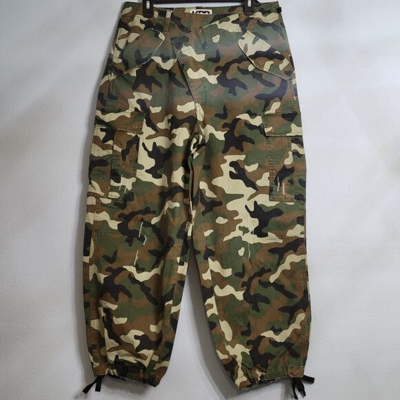 NWT KBB by KAHLANA Mid-Rise Straight Leg 'The Cargo Jogger' Camo Pants Relax MED - Picture 1 of 12